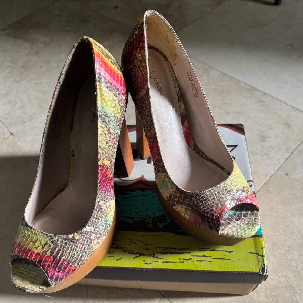 Zigi Soho Jaclyn peep toe heel size 10